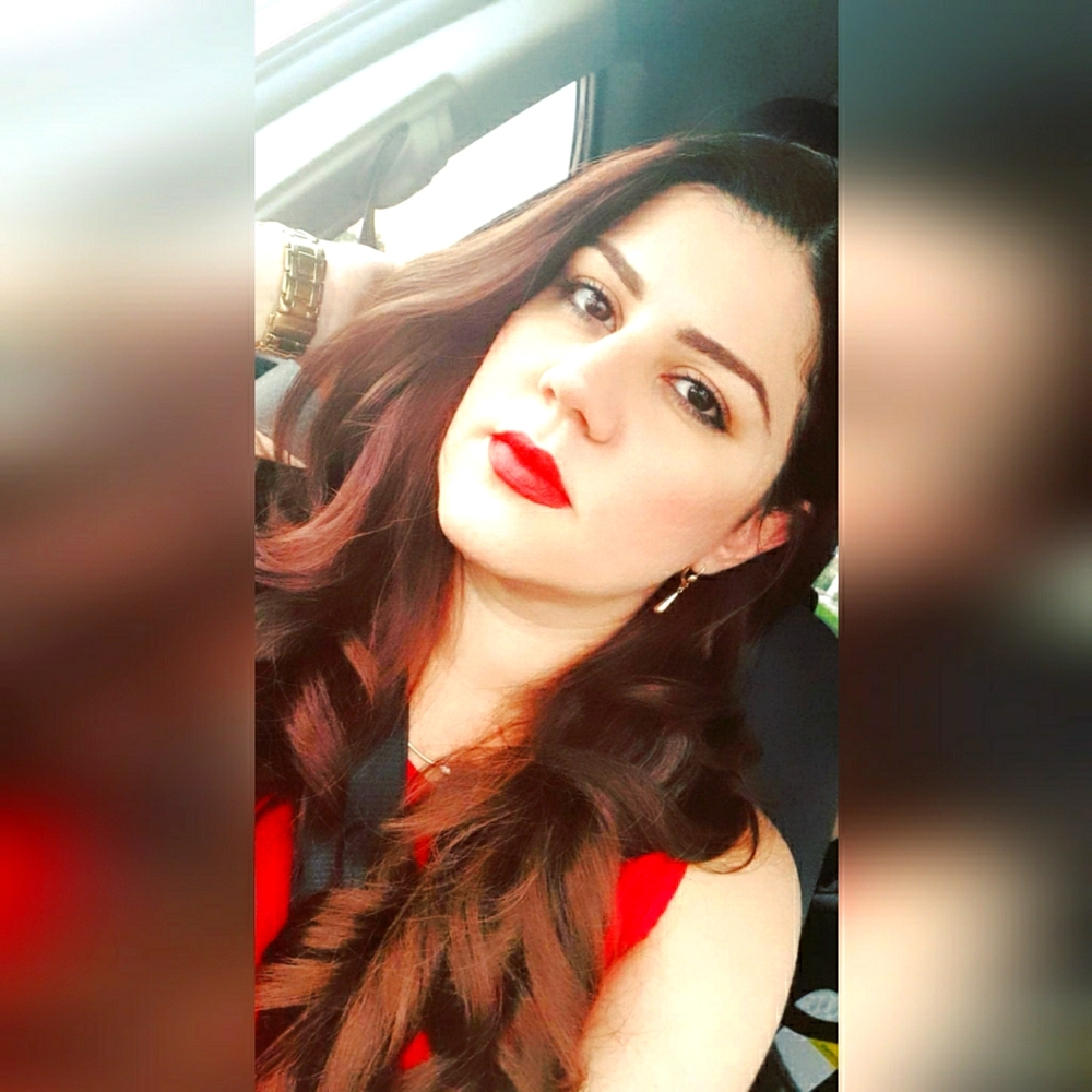 Meet your Posher, Lourdes patricia